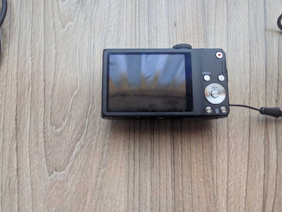Фотоапарат Samsung WB-700