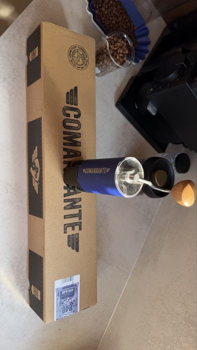 Młynek Comandante c40 MK4 Nitro Blade Cobalt