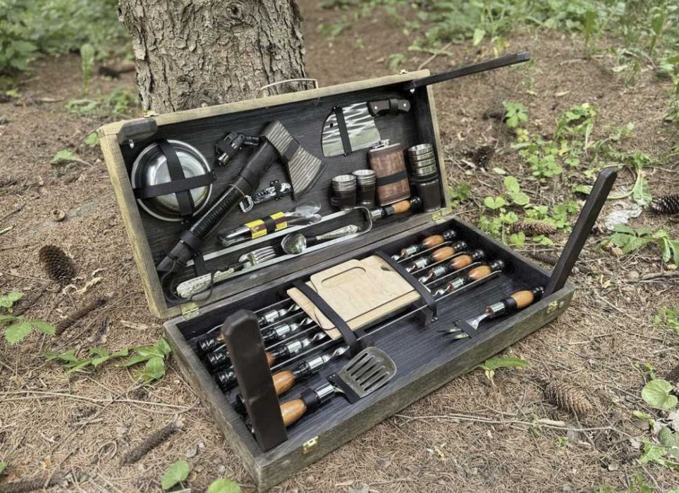 Стильний та неймовірно гарний набір шампурів на подарунок коханому!