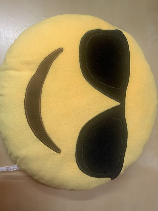 Conjunto 3 almofadas emojis