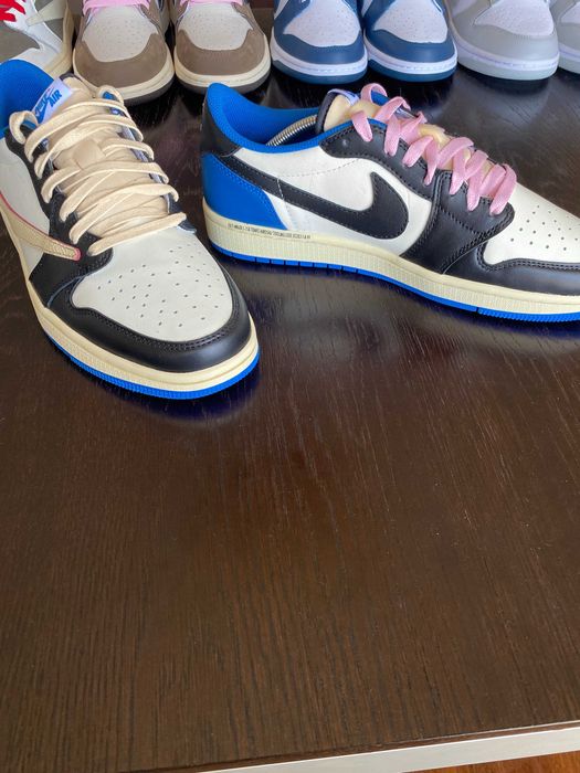 Jordan 1 low travis fragments x Travis Scott