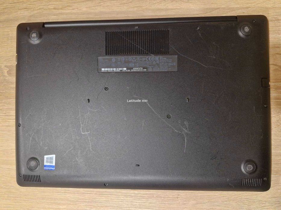 Dell Latitude 3590 i7-8550U 4 ГГц/16ГБ DDR4/SSD M2 NVMe 256Гб FHD