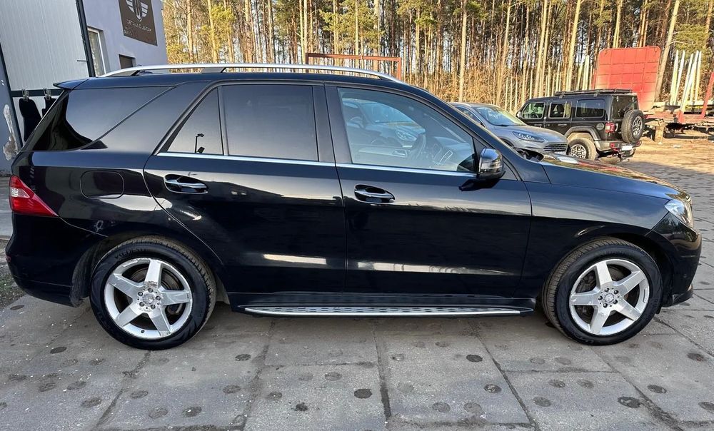 Mercedes-Benz ML Mercedes ML 350 BlueTEC 4MATIC AMG Panorama | AIRMATIC | Night Vision