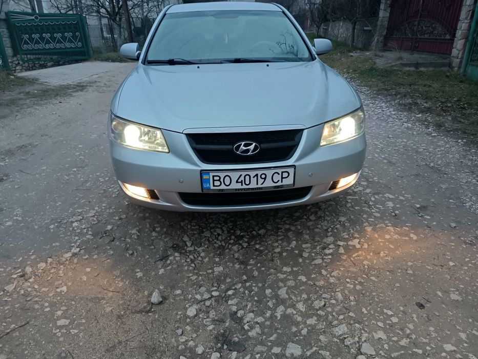 Продам хороший надійний автомобіль Хюндай -Соната