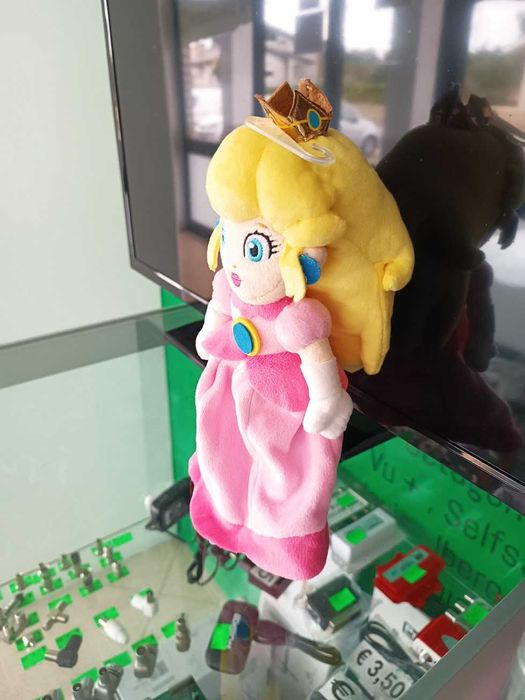 PROMO:Peluche Princess Peach Super Mario Nintendo 25cm