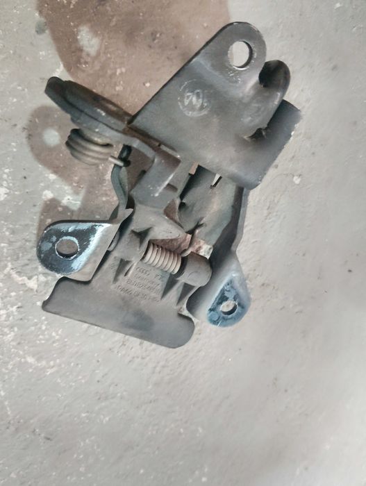 Fechadura capot Audi A3 8L