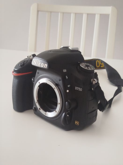 Nikon D750 - baterias e carregador extra