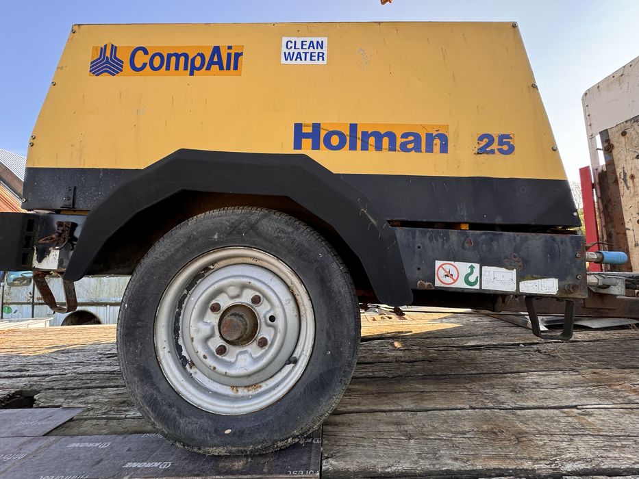 Sprężarka śrubowa Compair Holman 25