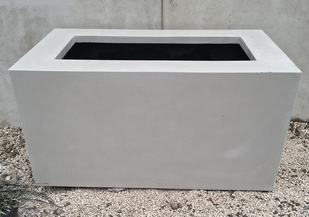 Donica - kompozytowa imitacja betonu