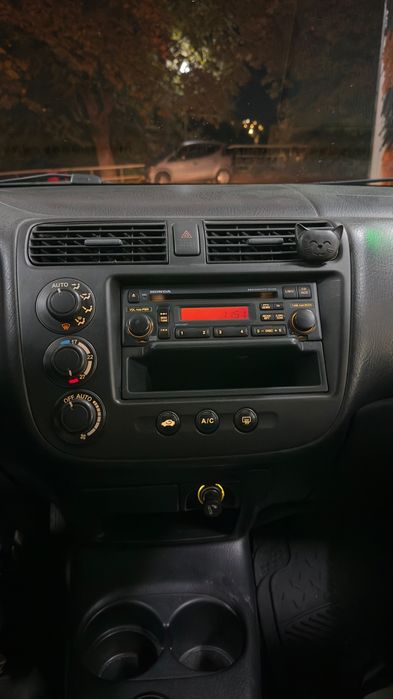 Honda Civic VII 1.6 Vtec — photo 5