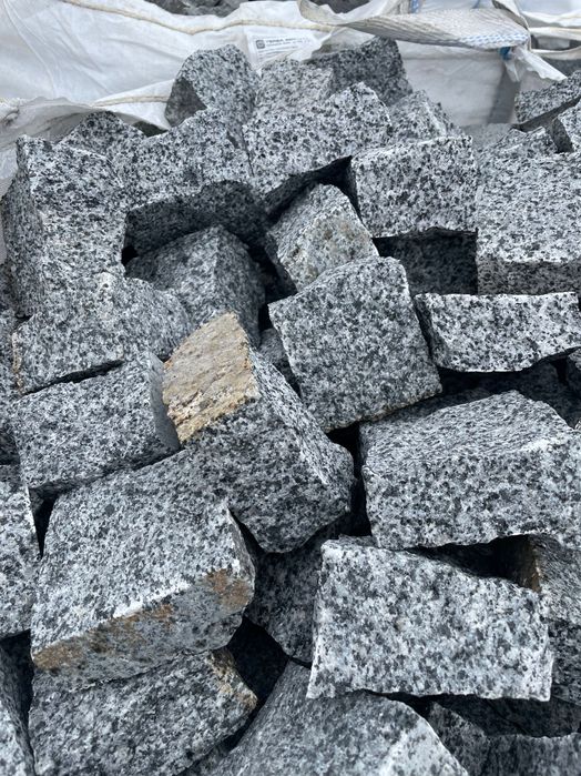 Бруківка гранітна покостівка колота