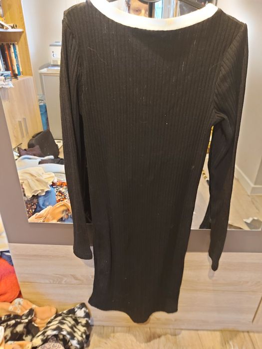 Elegancka sukienka sweterkowa M nowa