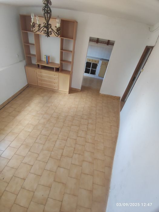 Moradia T3/pátio/espaço