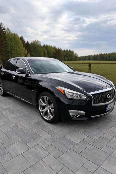 Infiniti Q70 Infiniti Q70L 3.7 Sport