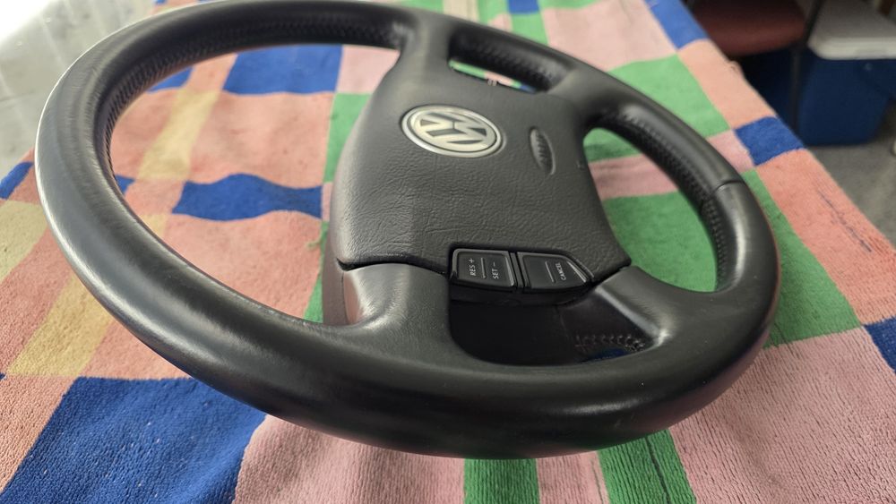Volante multifunções Volkswagen Sharan com airbag