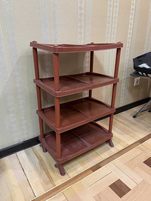 Пластикова полиця для взуття, передпокій