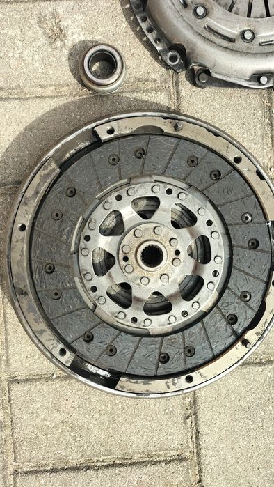 Sprzęgło z dwumasą citroen C4 Picasso 1,6 HDi 2007