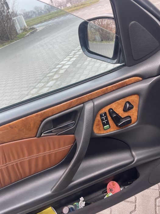 Mercedes E320 CDI DESIGNO Full