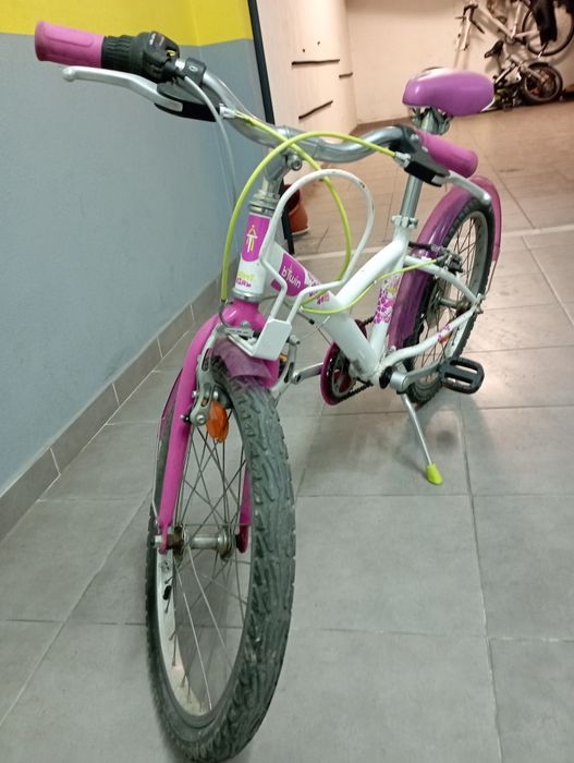 Bicicleta menina dos 6 aos 9anos