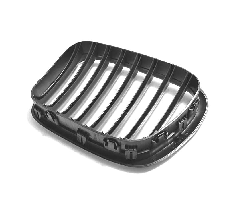 GRELHAS BMW X5 E53 99-03 PRETO BRILHANTE