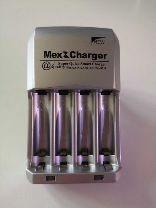 Ładowarka do akumulatorów AA/AAA NI-CD/Ni-MH Mexcharger-01