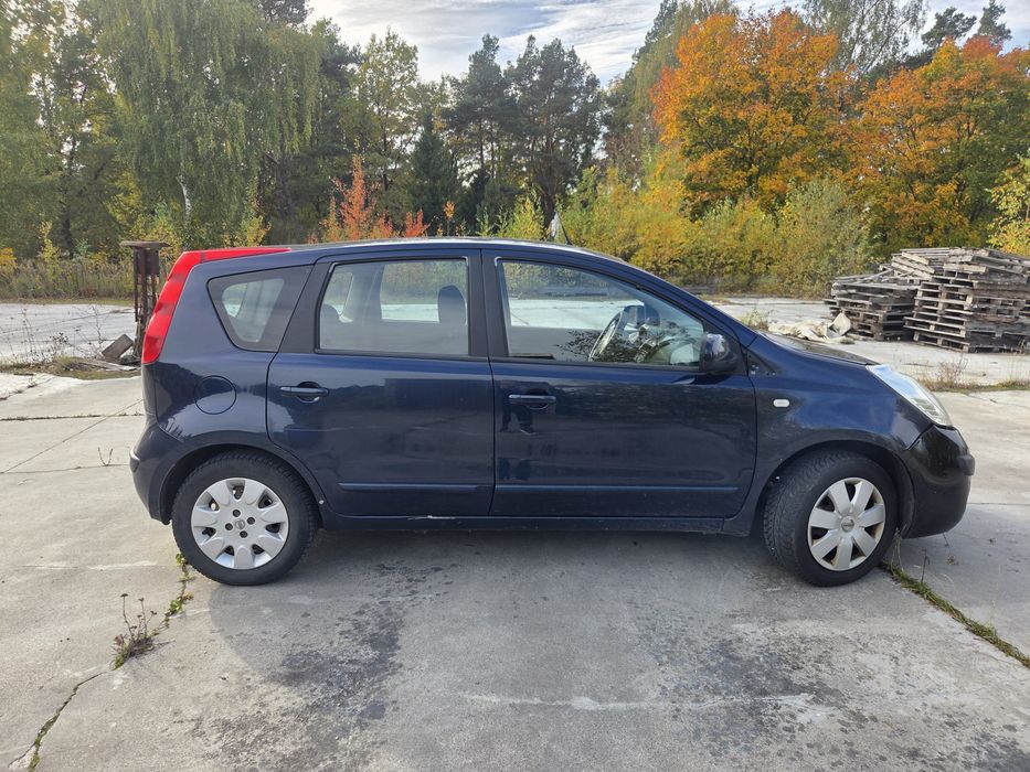 Nissan note 1.6 benzyna