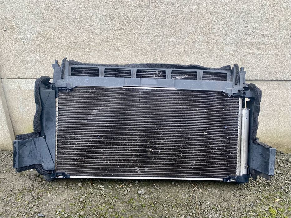 Toyota Corolla E21 19- Suzuki Swace 1.8 Hybryda Chłodnice Komplet