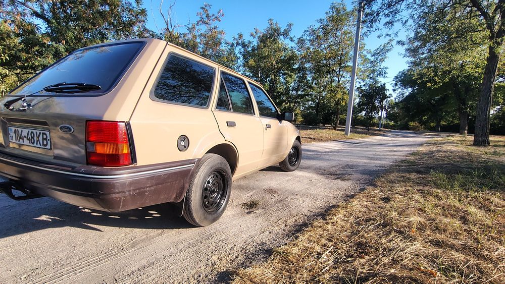 Ford Escort 1986р