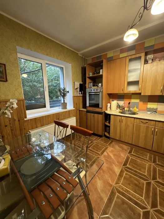 Свободный!Отдельностоящий двухэтажный дом!Свой двор!Есть генератор!