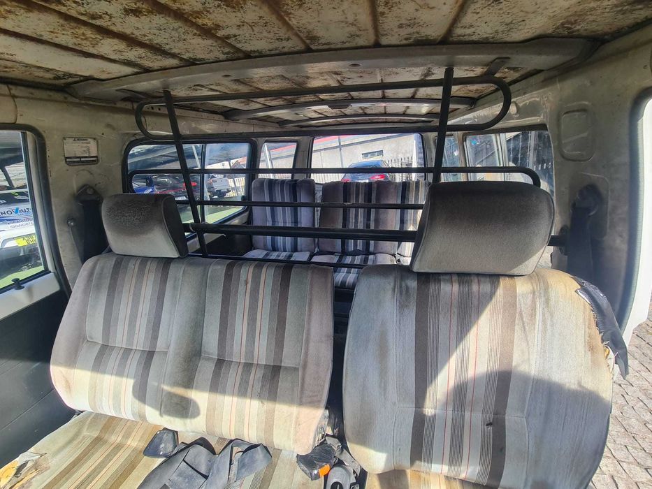 Mitsubishi L 300 9 LUGARES