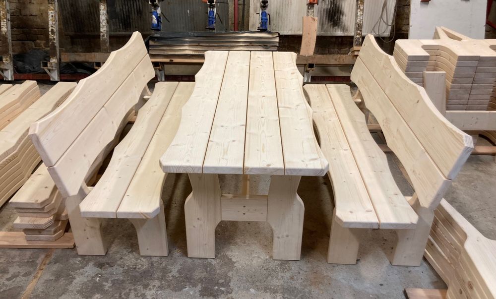 Meble ogrodowe z drewna