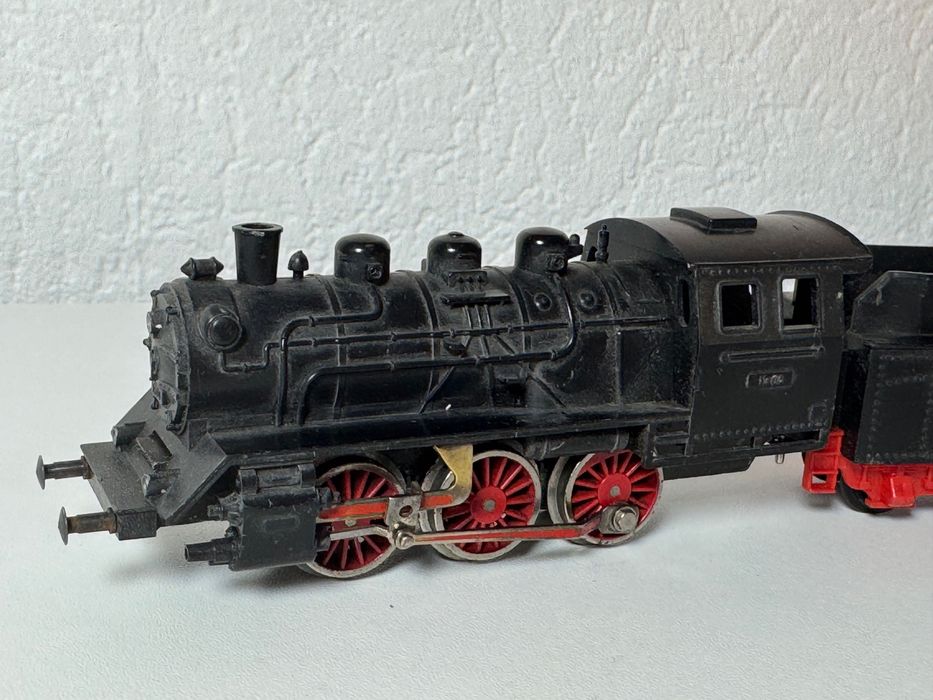 Паровоз Fleischmann с тендером
