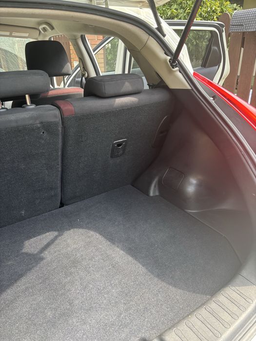 Nissan Juke 2010 rocxni 1,6 benzyna