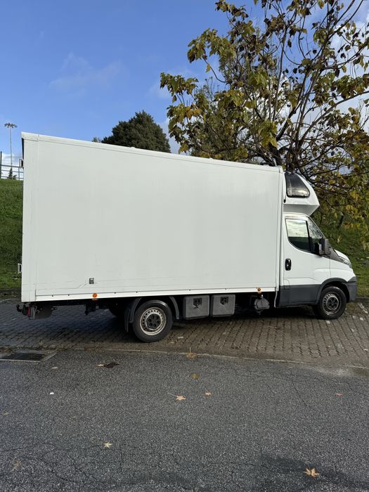 Carrinha Iveco 35-150