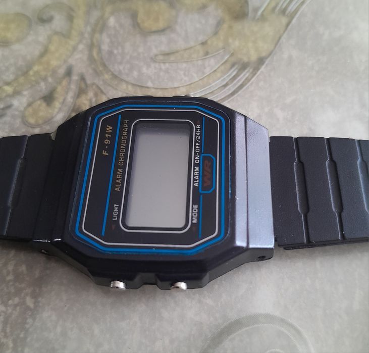 Годинник casio, часы