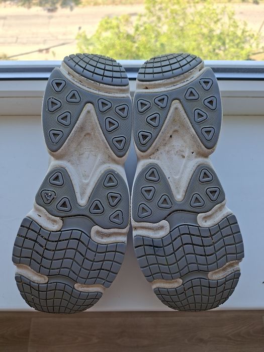 Кросівки Adidas 43