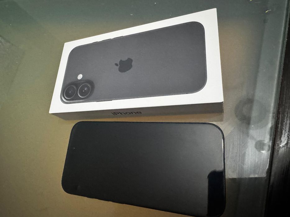 Telemóvel Apple usado, como novo, 128GB de armazenamento interno. 1 mês de uso Bateria 100% Não faço envios Entrega em mãos em Paredes e arredores