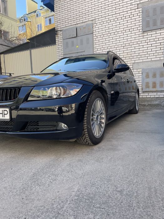 Продам BMW E91  2.0d