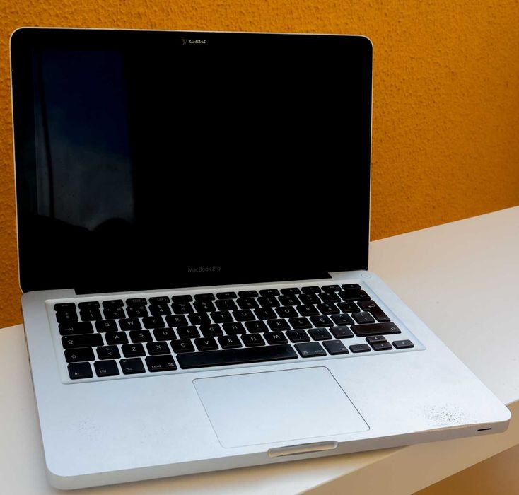 Macbook Pro 13inch Mid 2009