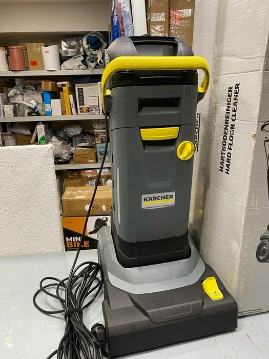 Máquina de lavar pavimentos Karcher