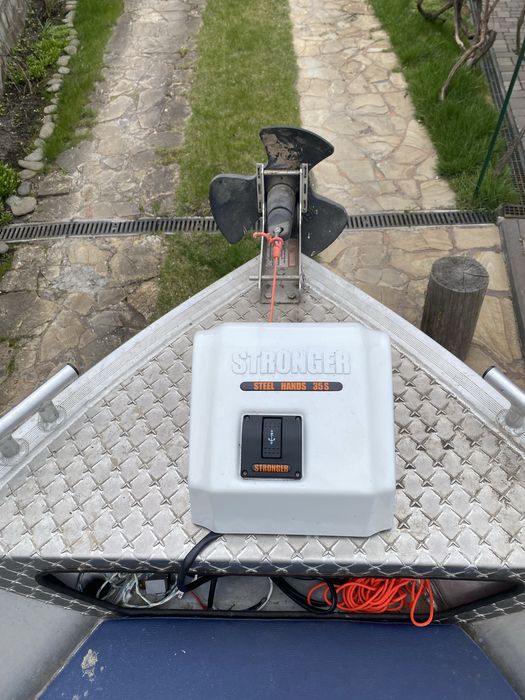 UMS  Tuna 410+лафет+лебідка+ехолот