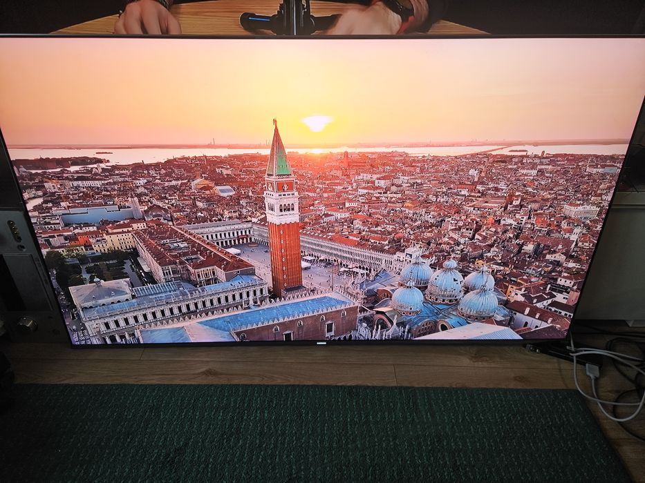 Telewizor Samsung 65'' cieniutki jak Qled Tizen Dvbt2 Netflix
