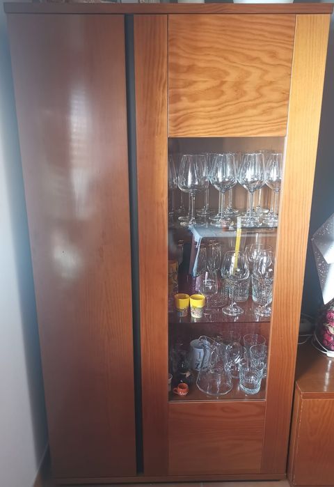 Vendo moveis em Madeira