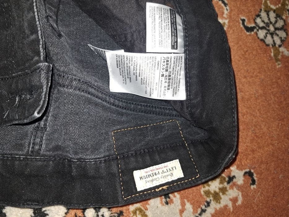 Продам джинсы Levi's 512
