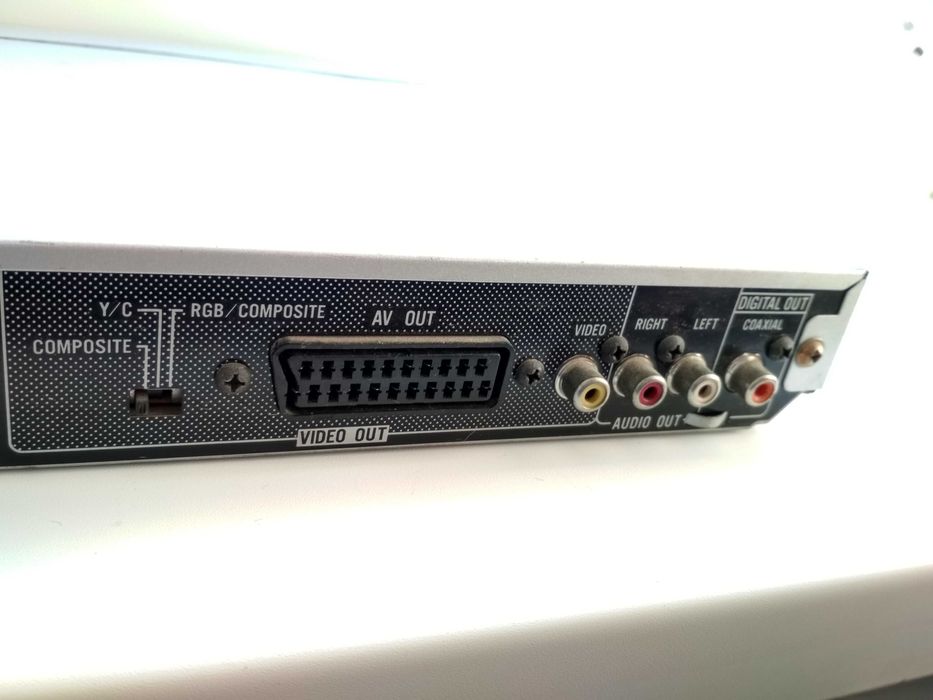 dvd-плеер JVC XV-N212S