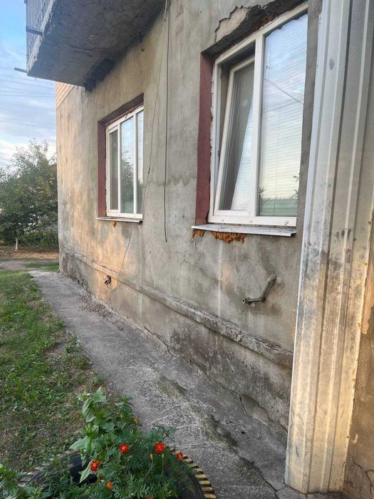 Терміново продам 3-х  кімнатну квартиру в с.Ватутіне