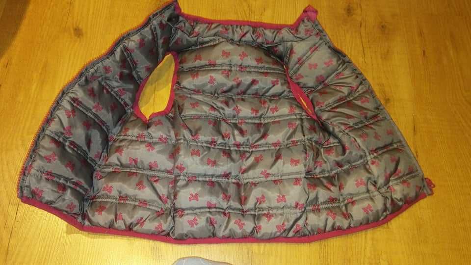 Colete acolchoado framboesa - reversível - 2 anos