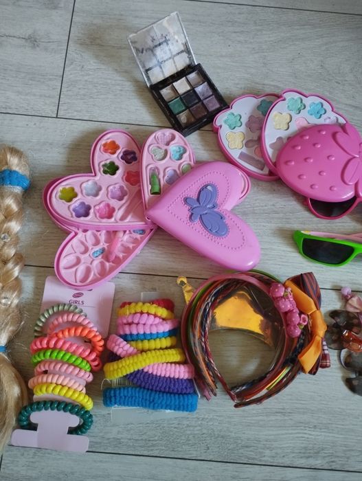 Akcesoria do włosów, kosmetyki dla dzieci