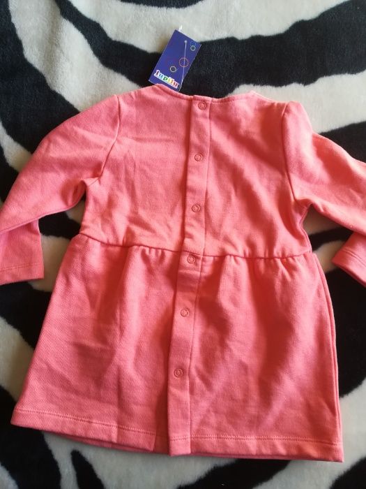 Vestido de criança NOVO cardado