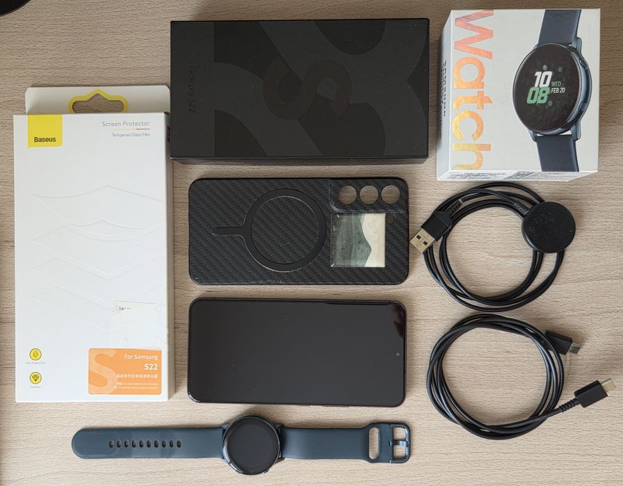 Samsung Galaxy S22 (256Gb) + Galaxy Watch Active